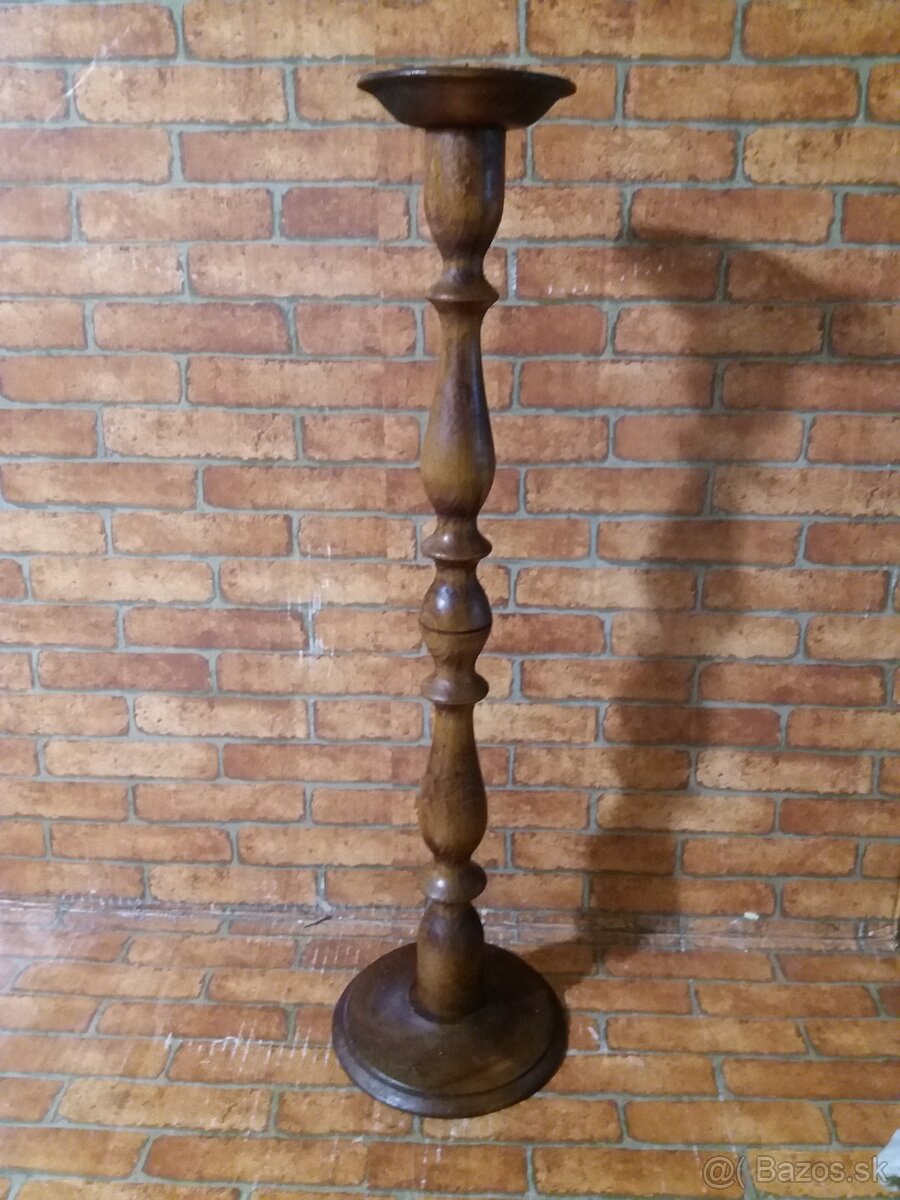 Drevený starší svietnik cena 12€/50cm/