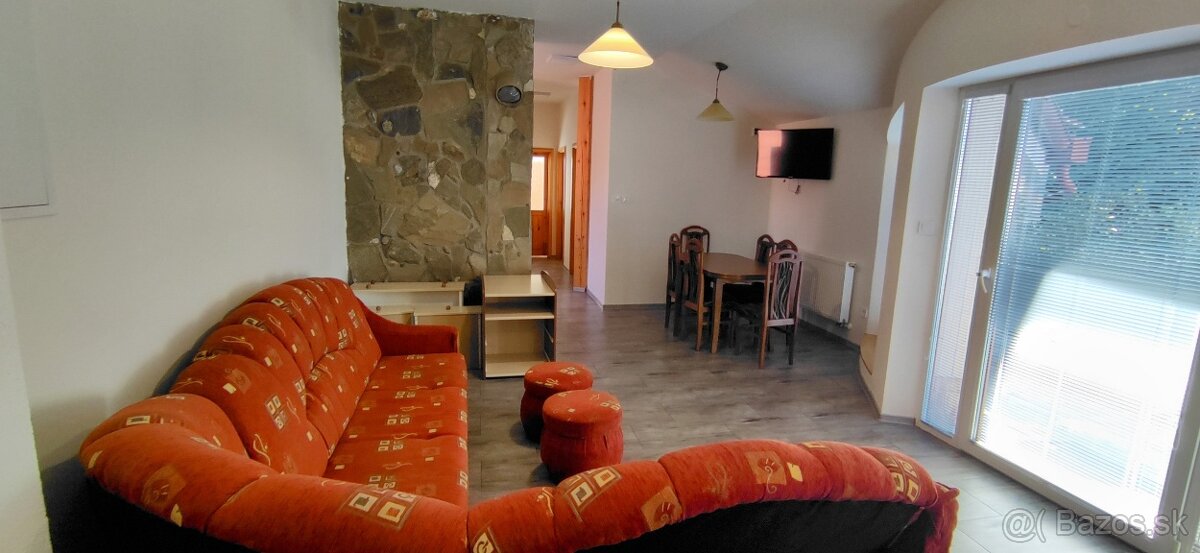 4.izbový novobyt s terasou v centre mesta - 100 m2