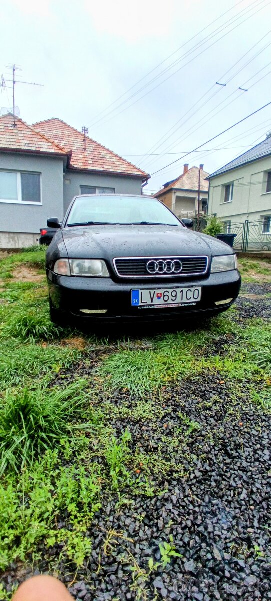 Audi A4 1995 1.6 benzín