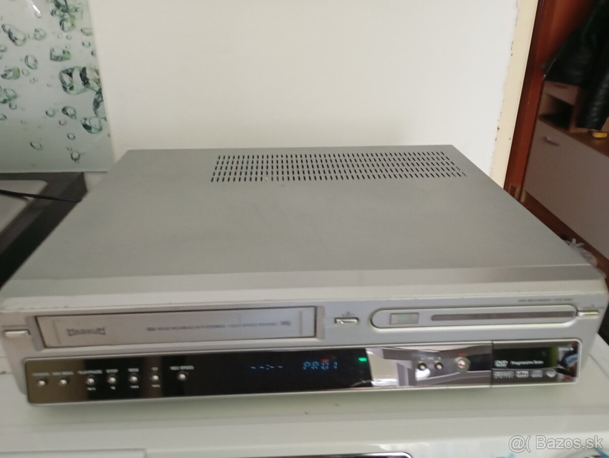 REZERVOVANÉ-Magnum DVD Recorder+VCR 3200
