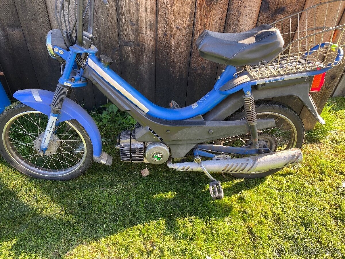 Manet Korado / Puch s kartičkou