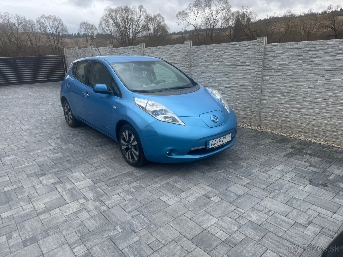 Nissan leaf 24 kWh 2011 NOVÁ STK