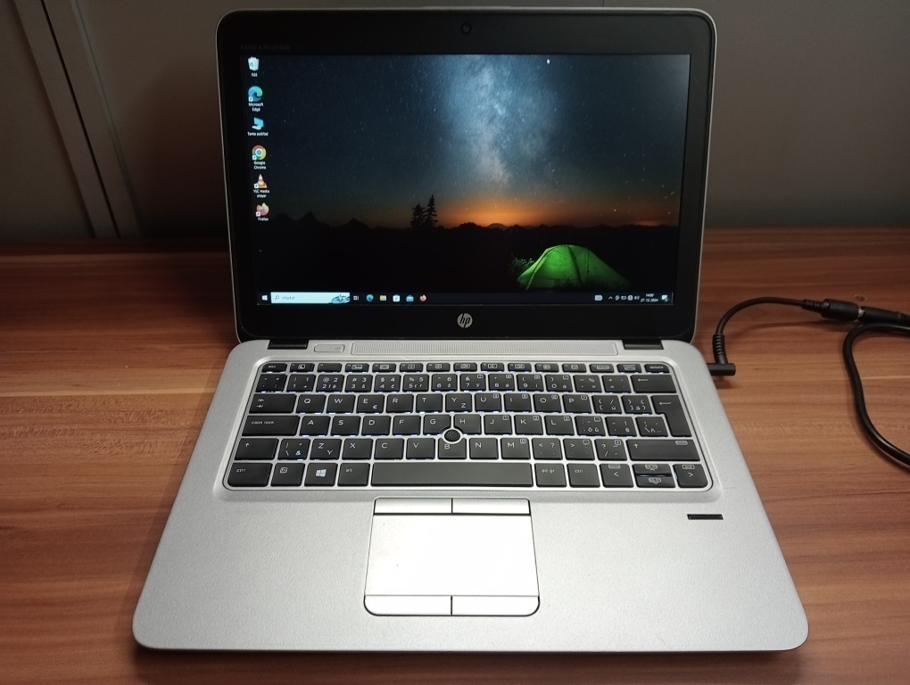 predám notebook HP ELITEBOOK 820 G3 ,WINDOWS 10,bez baterky