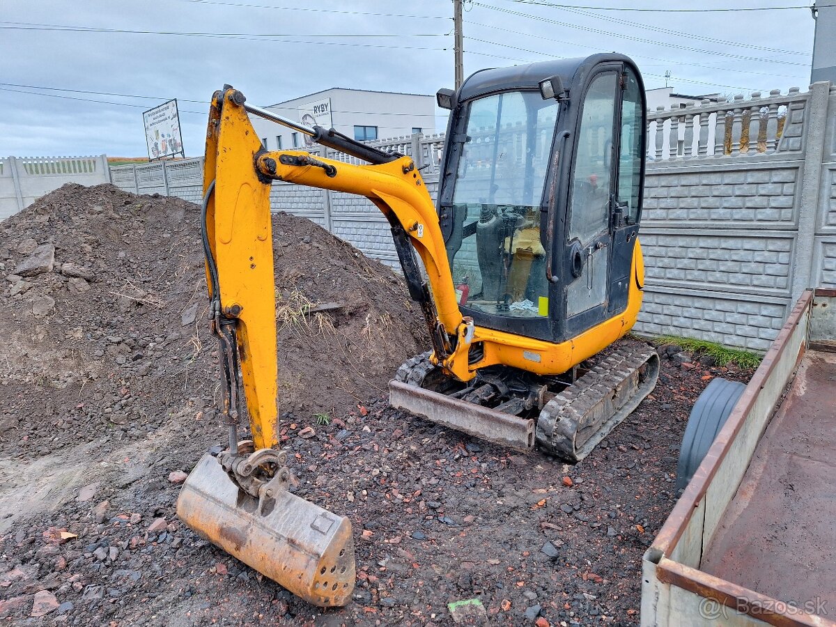 Minibager jcb 8018