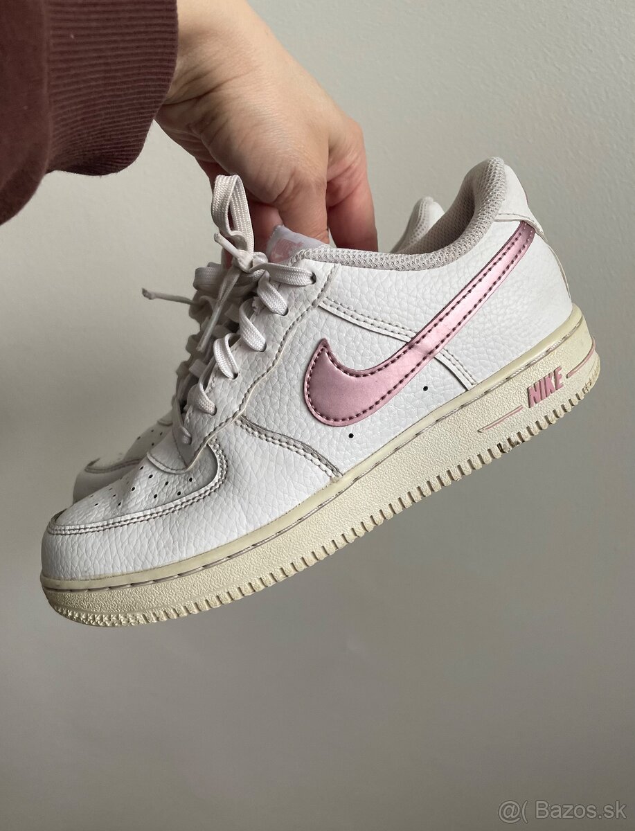 Dievcenske tenisky Nike air force 35 velkost