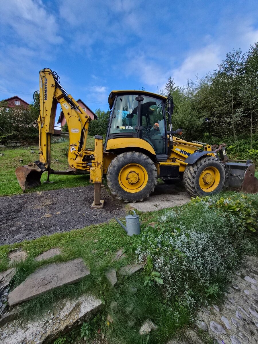Traktobager Komatsu wb 93s