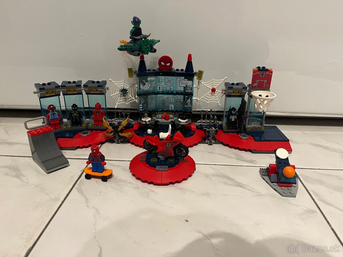 Lego marvel spidermanova stanica