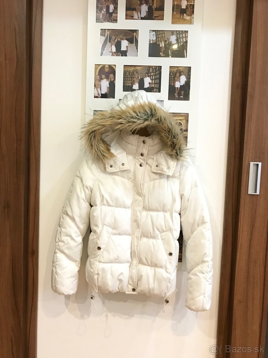 Bunda veľ. XS zn. Bershka