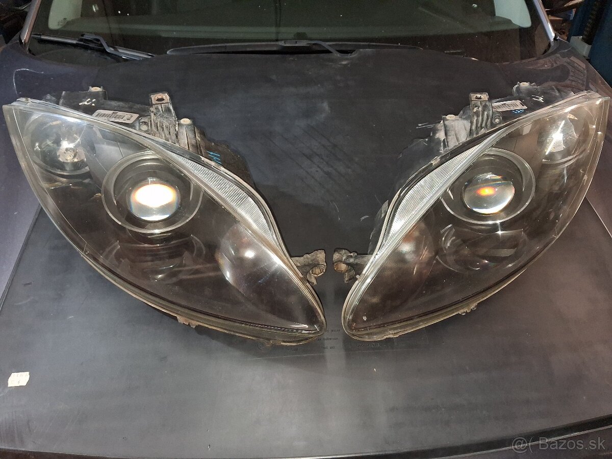 Seat Altea, Altea XL xenónové svetlá