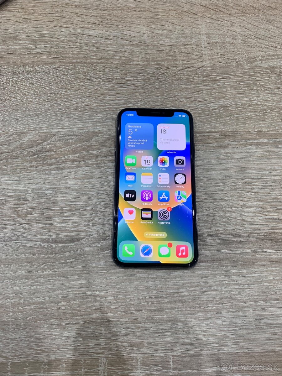 Predám iPhone X 64GB