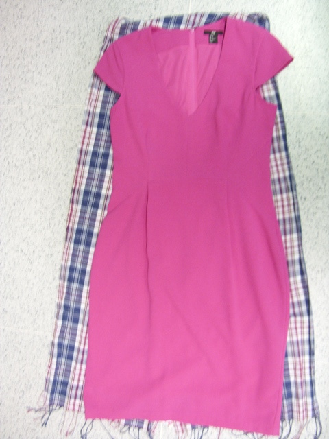 Kašmírové šaty - H&M - L