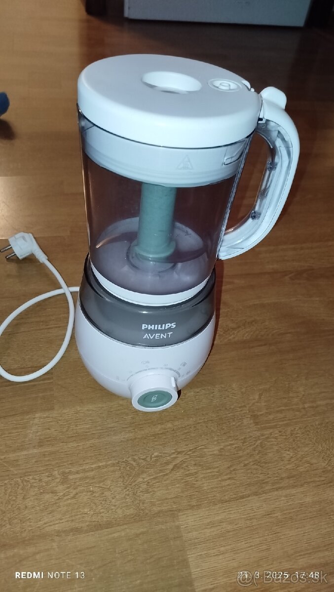 Parný hrniec a mixér Philips