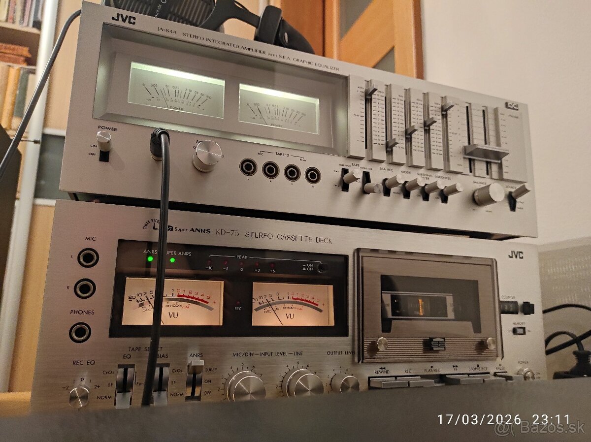 HIFI 1970 JVC AMP + DECK TOP
