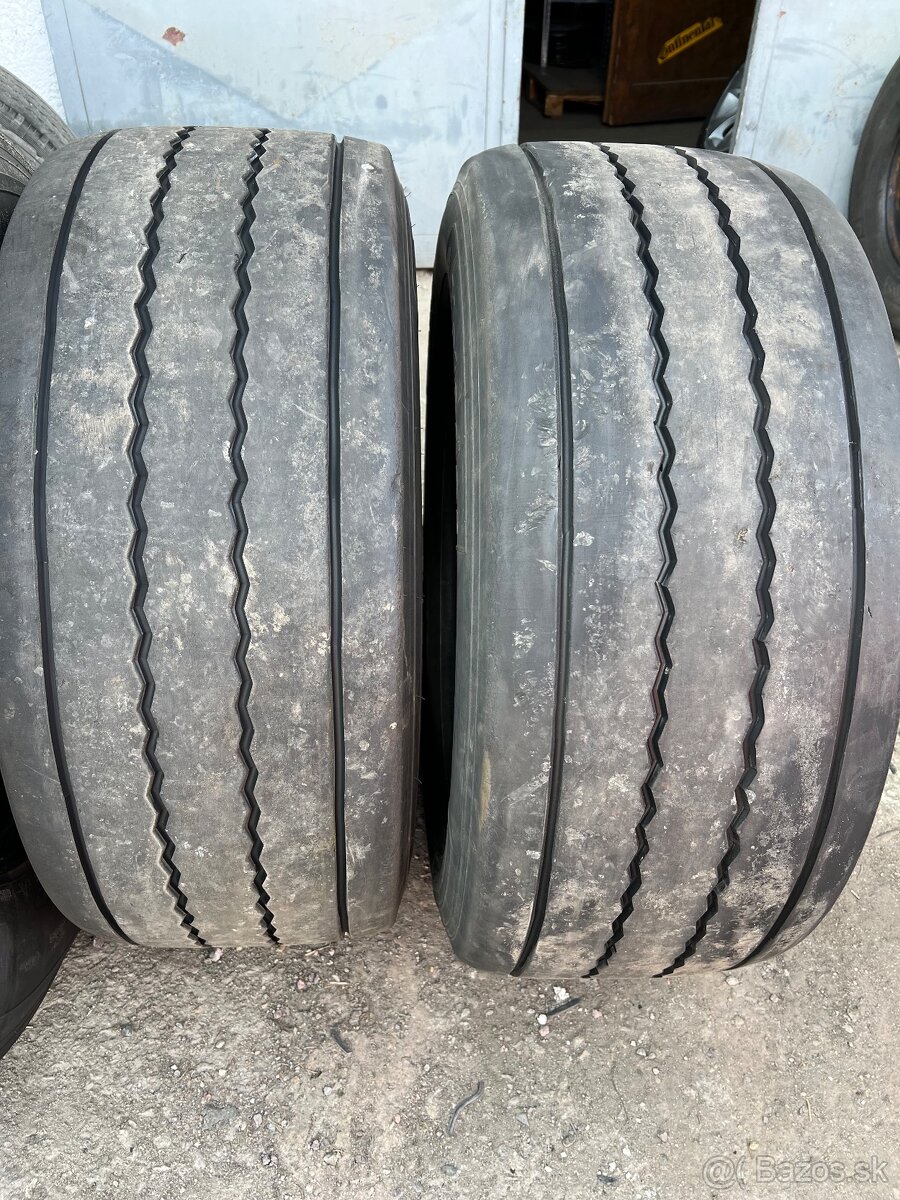 Dojazdové/Rezané nákladné pneumatiky R22,5 R17,5 R19,5