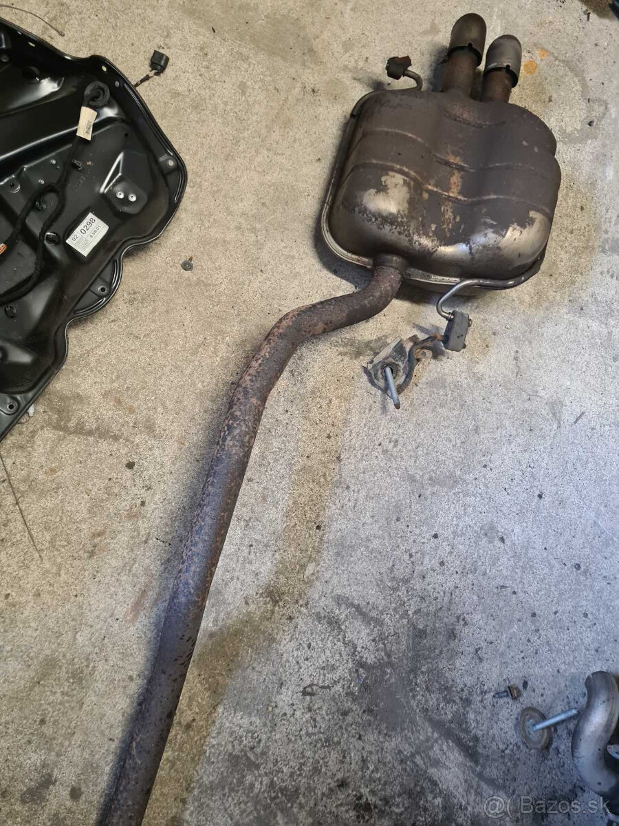 Zadná časť výfuku VW Passat b6