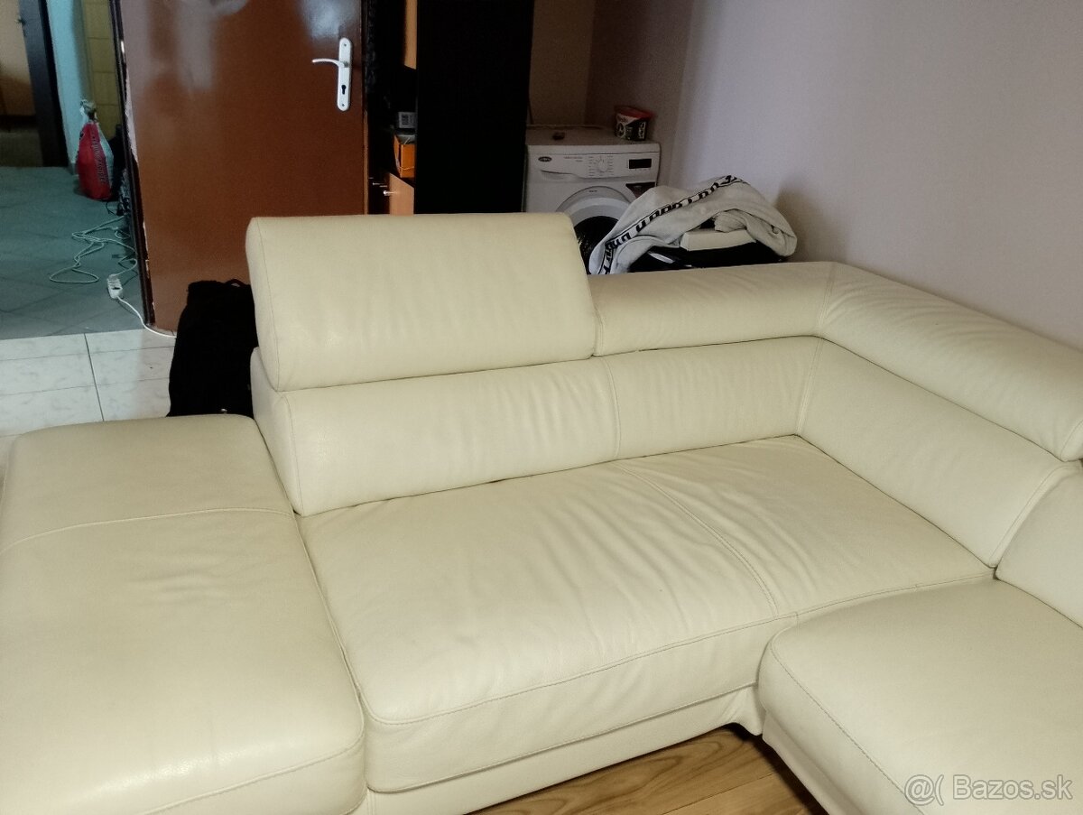 Kožený rohový gauc