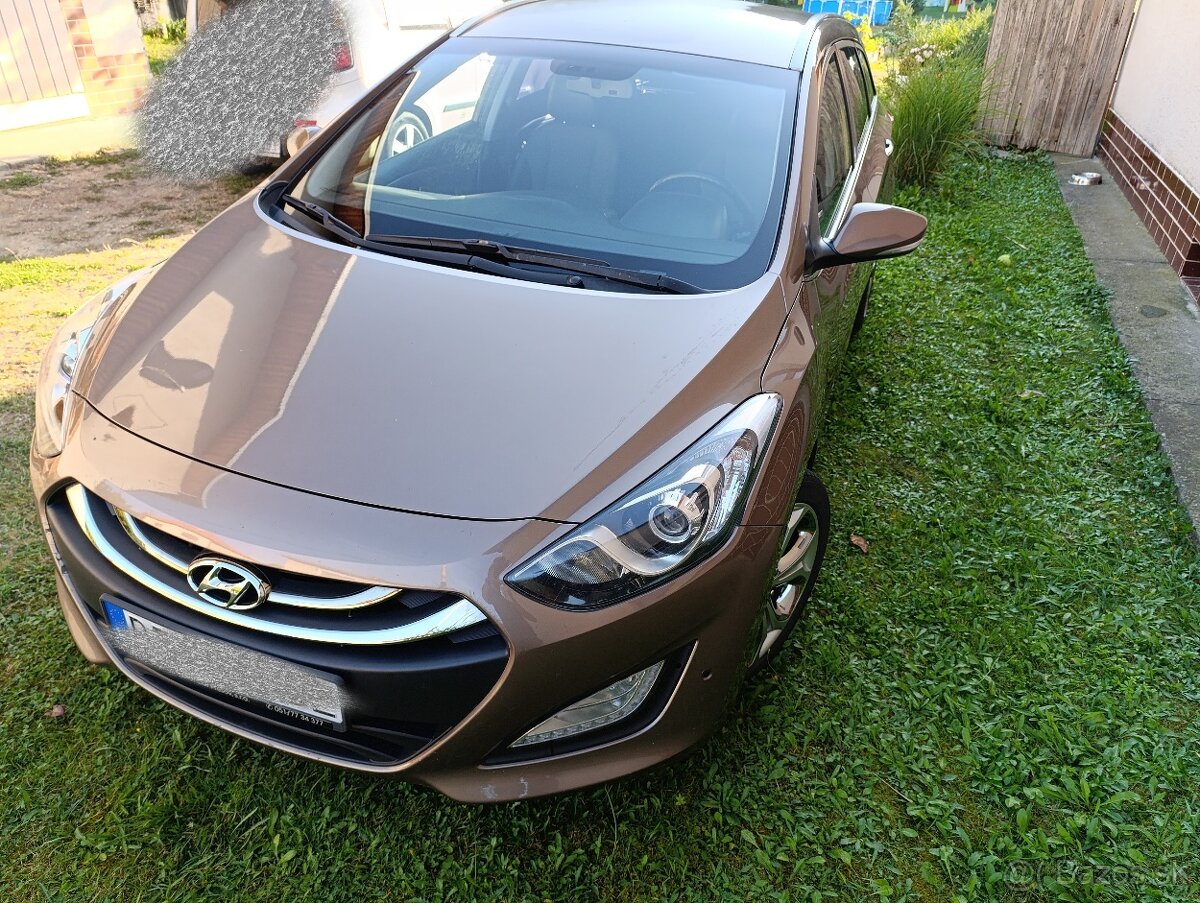Hyundai i30 combi r.2012 1.6crdi 94kw