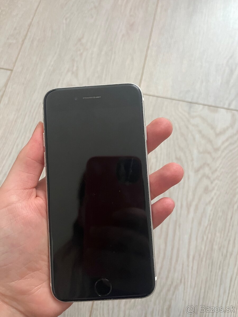 iPhone SE 2020