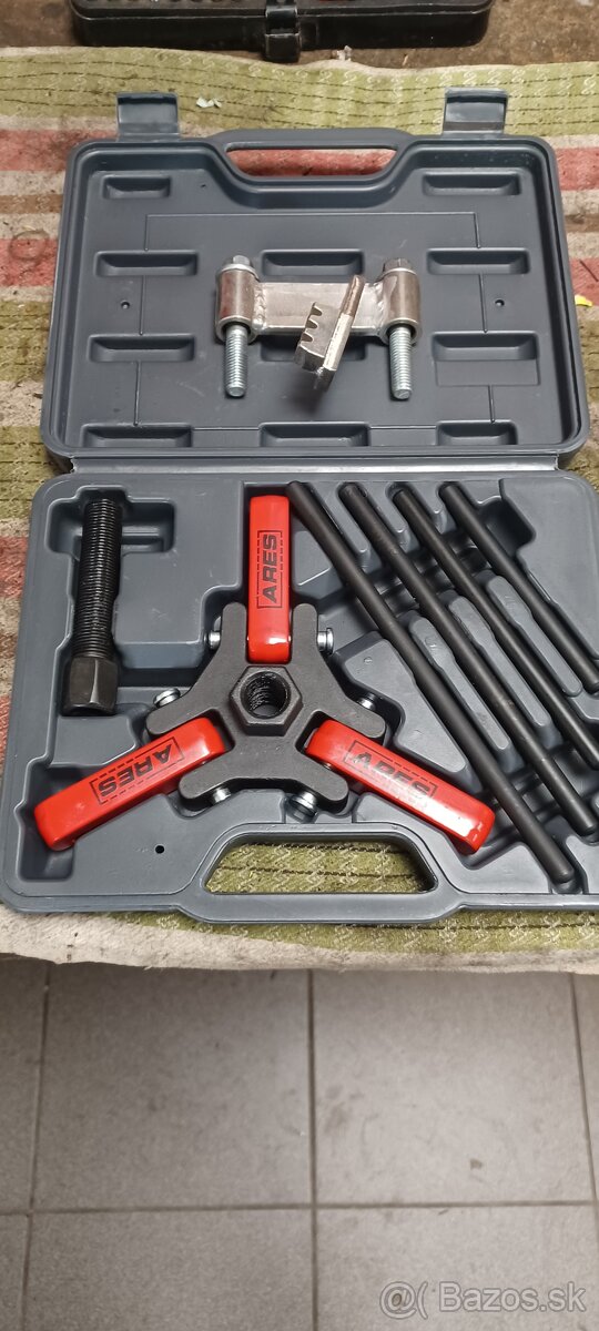 ARES 71002 stahovak remenice klukovky+aretačny pripravok