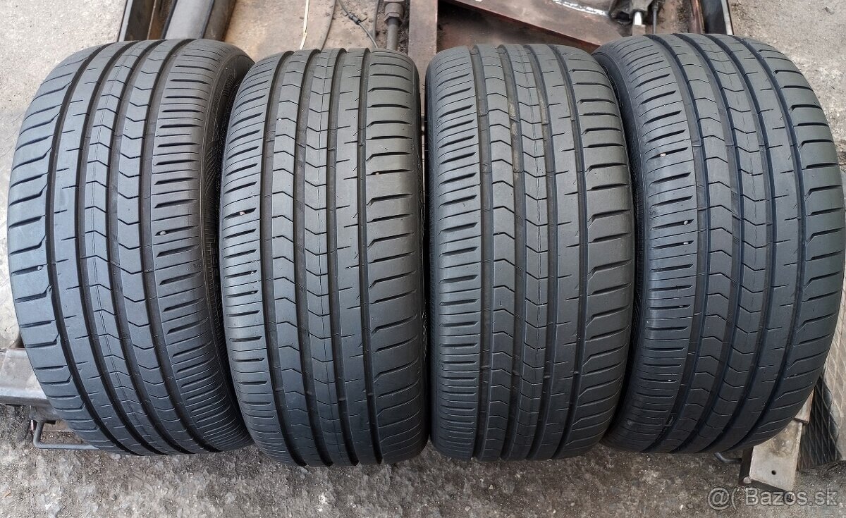 Vredestein 225/45R17 Letná sada
