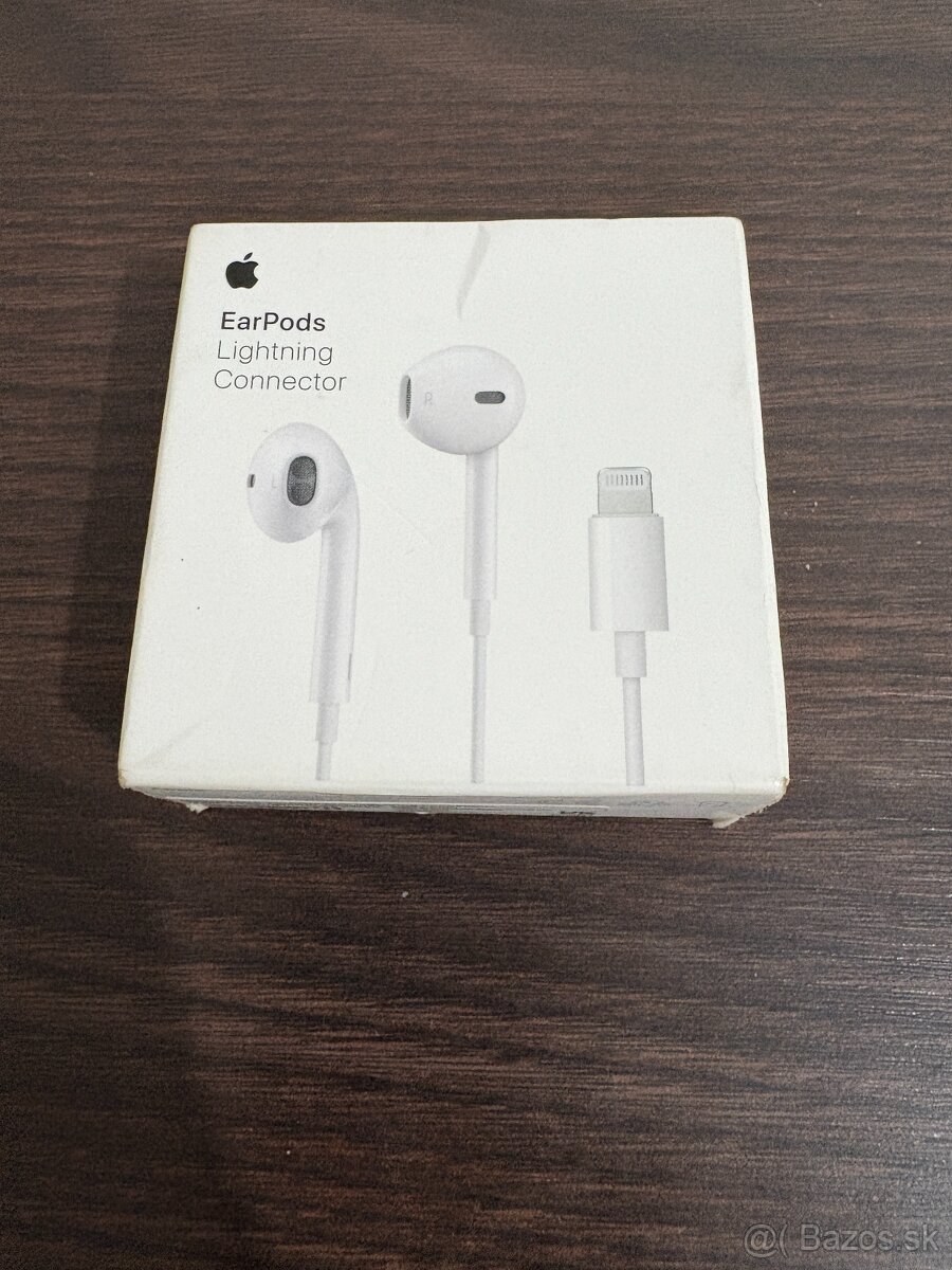 Apple EarPods s konektorom Lightning.