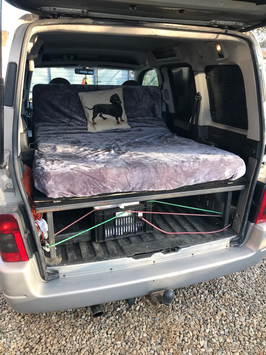 Spacia vstavba Citroen Berlingo