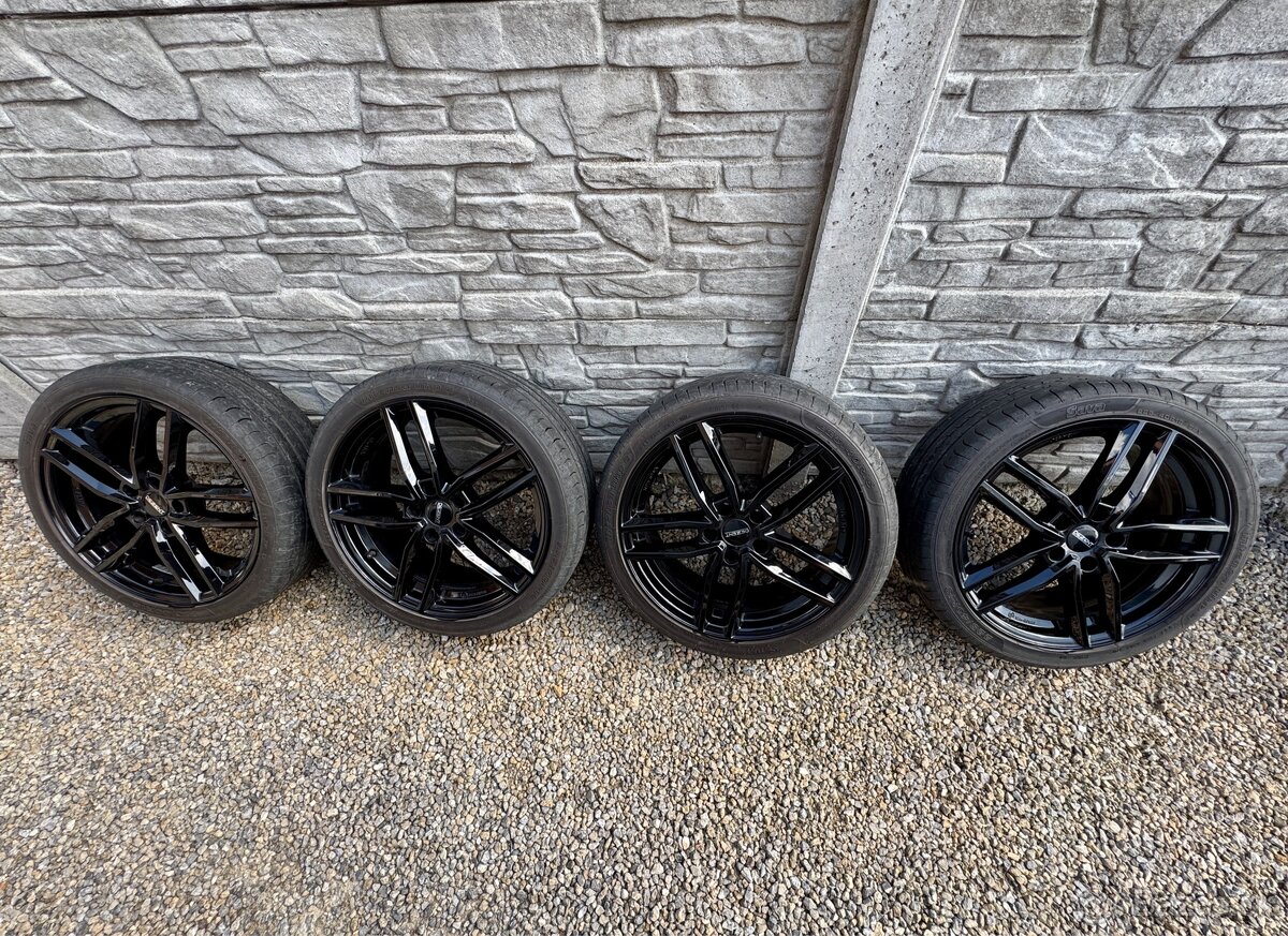 Disky Dezent R18 TR Black 5x 112 + Sava 225/40 R18 dot 21