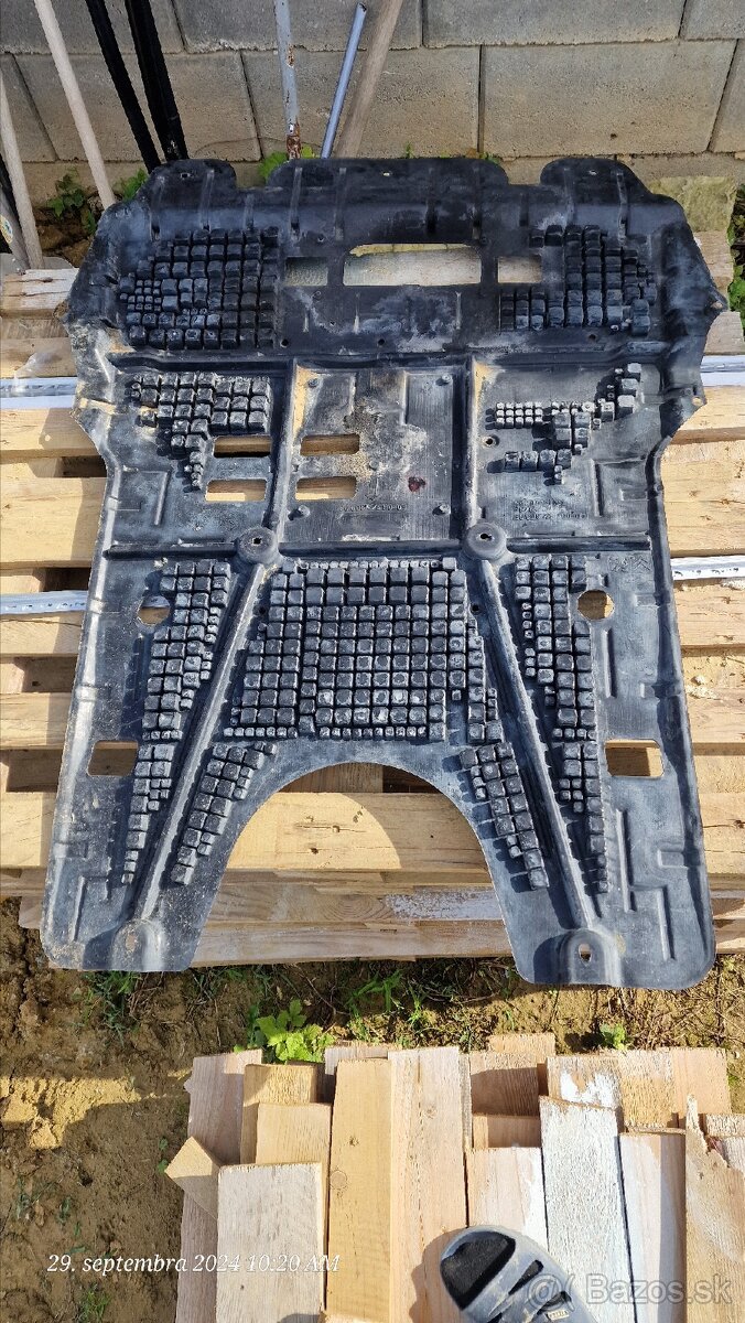 Spodný kryt motora Citroën Peugeot