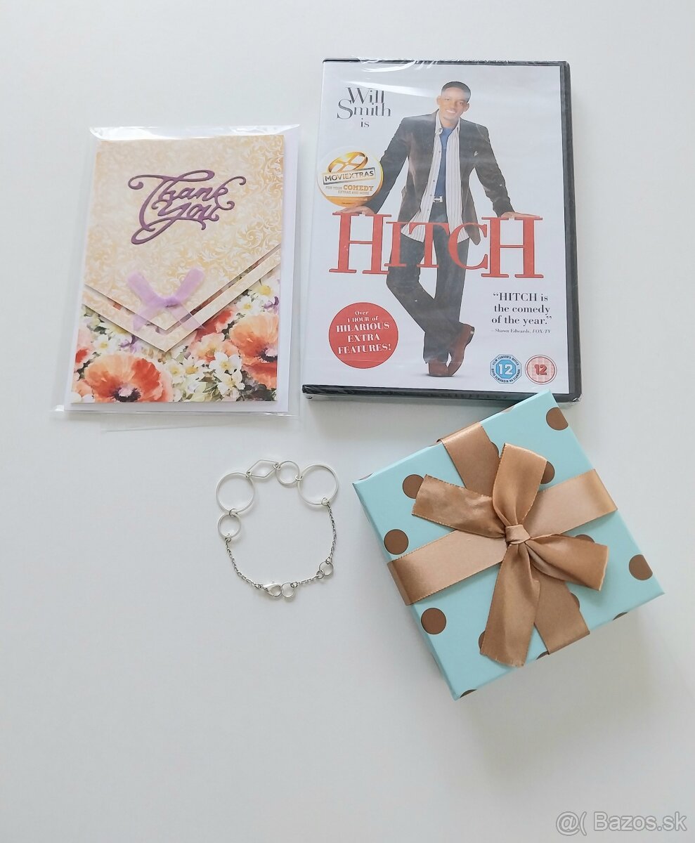 Darcekovy balicek 8, naramok, DVD film a pohladnica