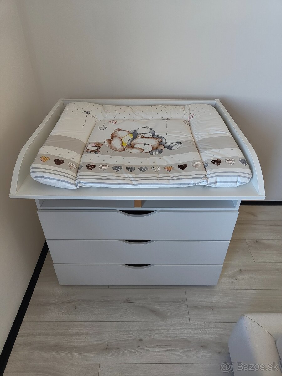 Prebaľovacia komoda