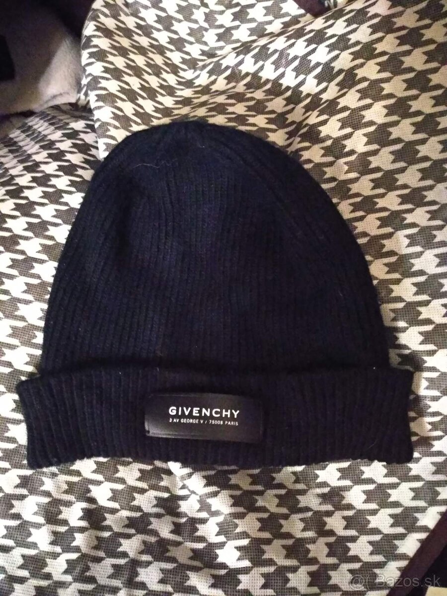 Čiapka GIVENCHY