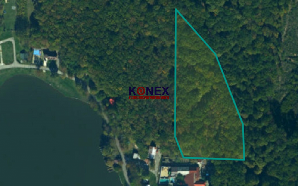 NA PREDAJ Rozľahlý POZEMOK – Vinné Jazero