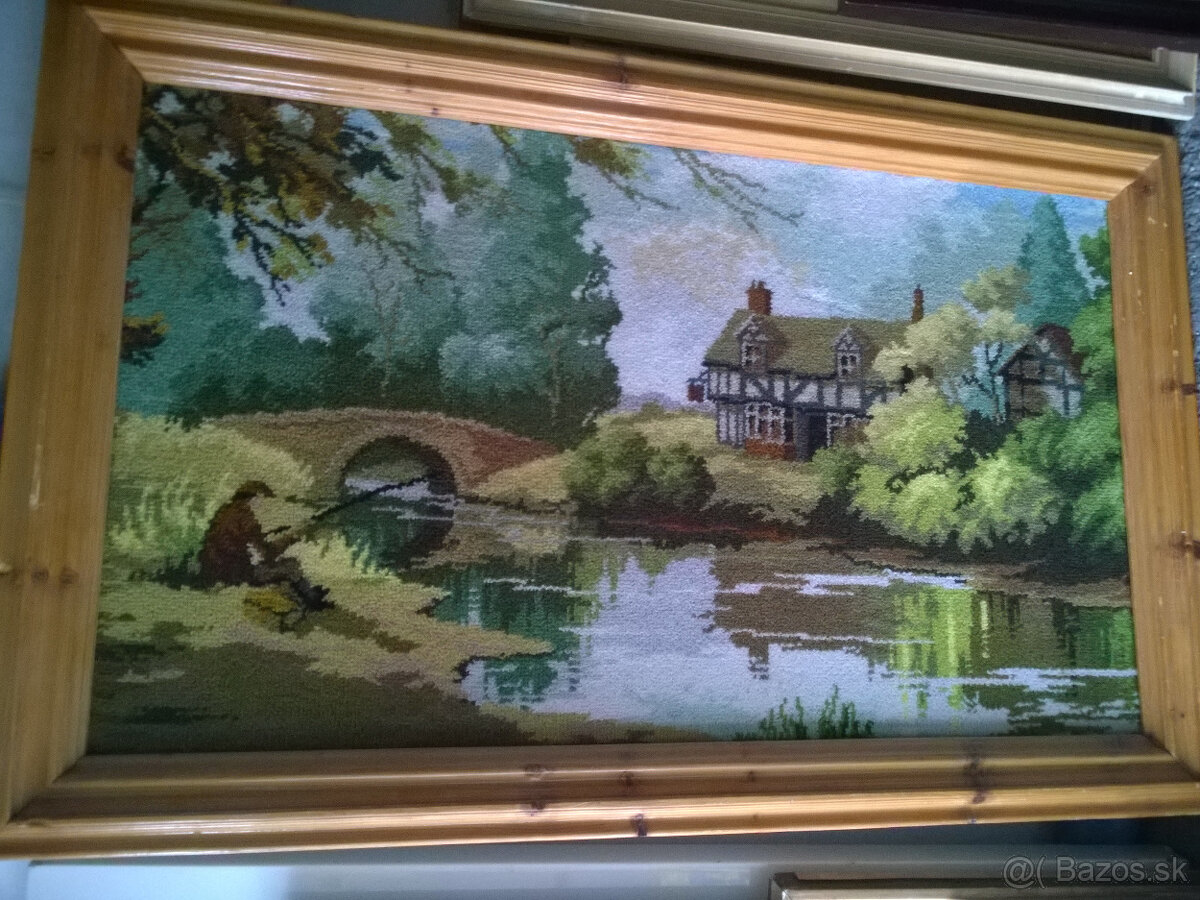 Veľký gobelín s masívným dreveným rámom