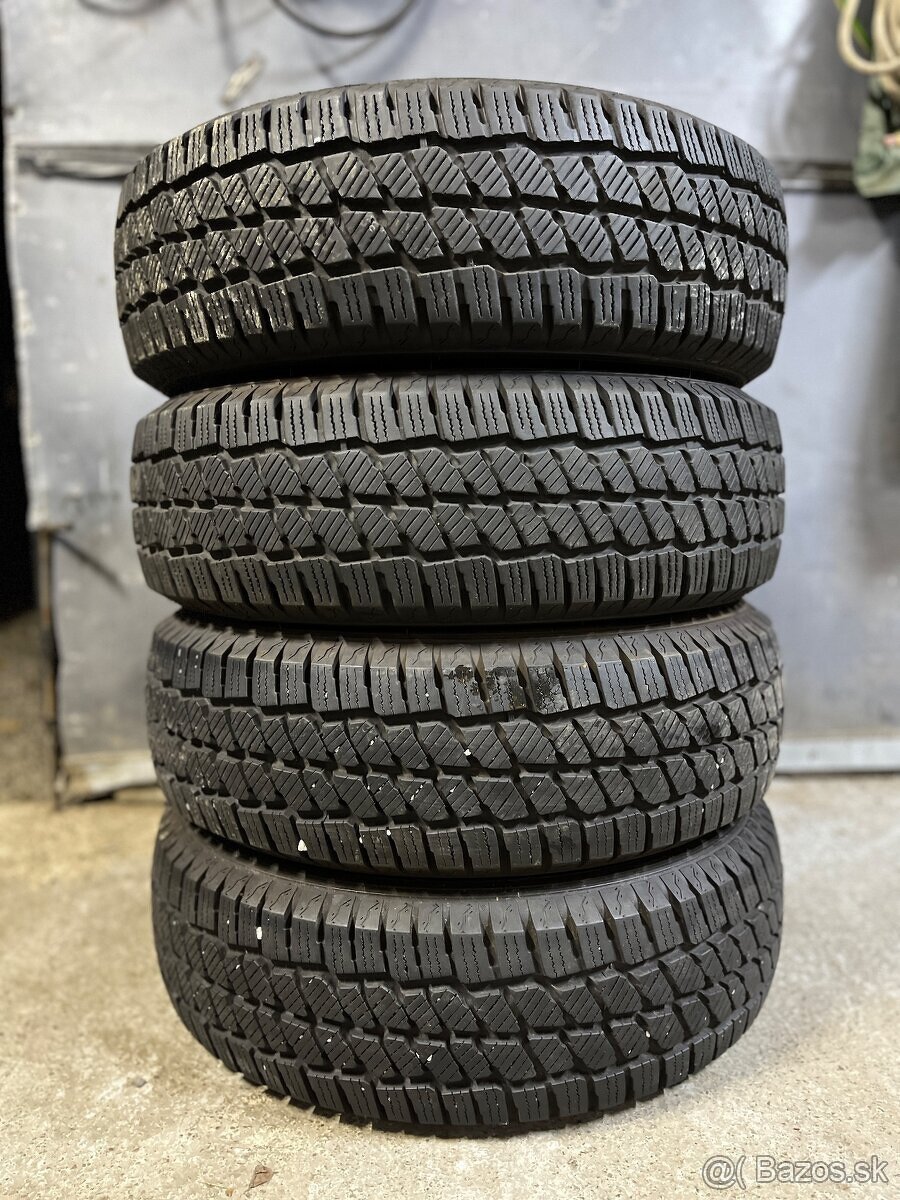 ⚪️zimné pneu 195/70 r15 c