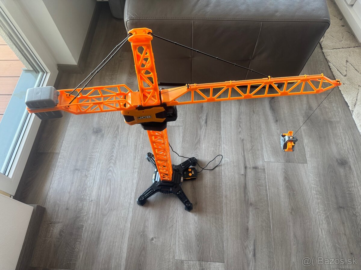 Halsall RC žeriav JCB - na ovládanie.