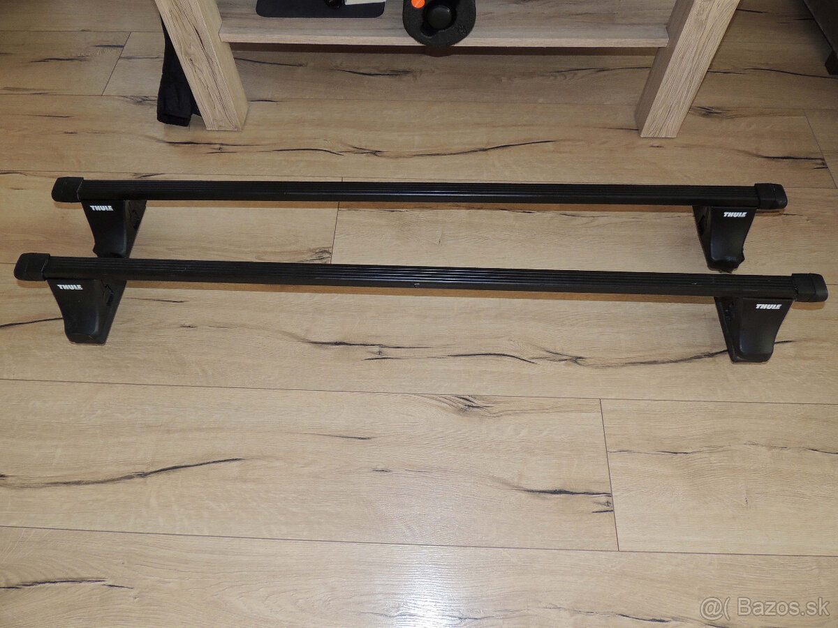 Nosič bicyklov Eckla Porty a univerzálny strešný nosič Thule