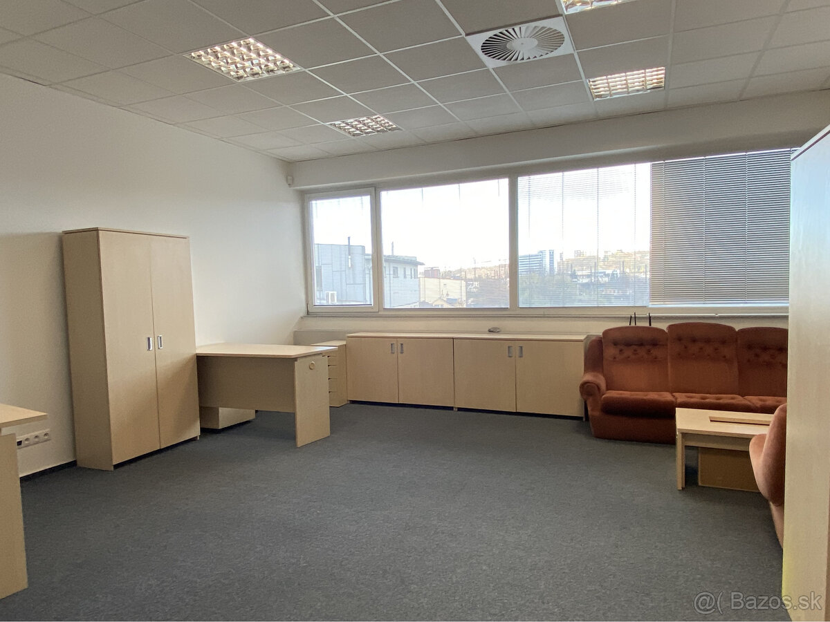 Kompaktná kancelária - 23 m2 pri Auparku