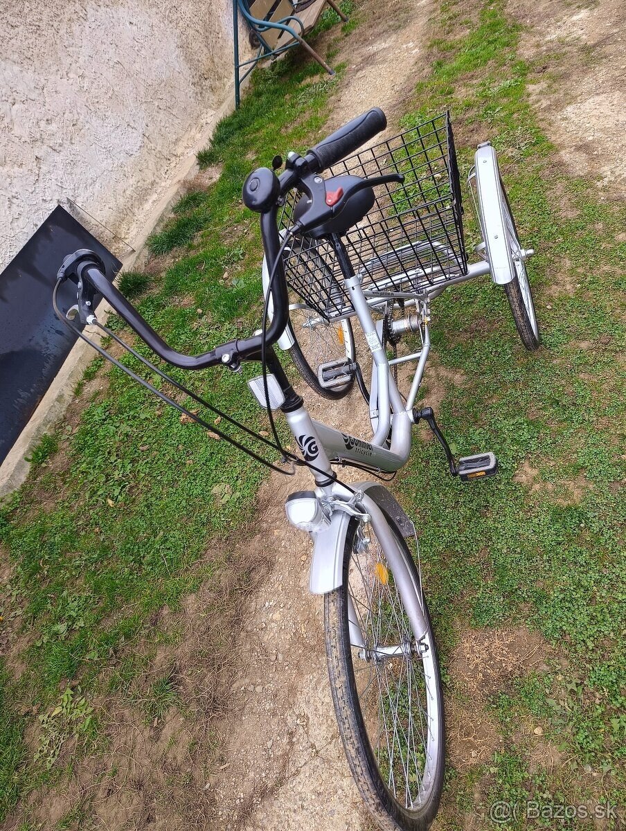 Trojkolka pre seniorov