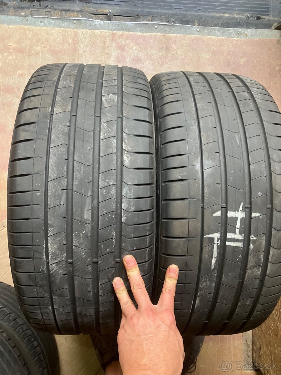 Pirelli 255/35 R19 letné
