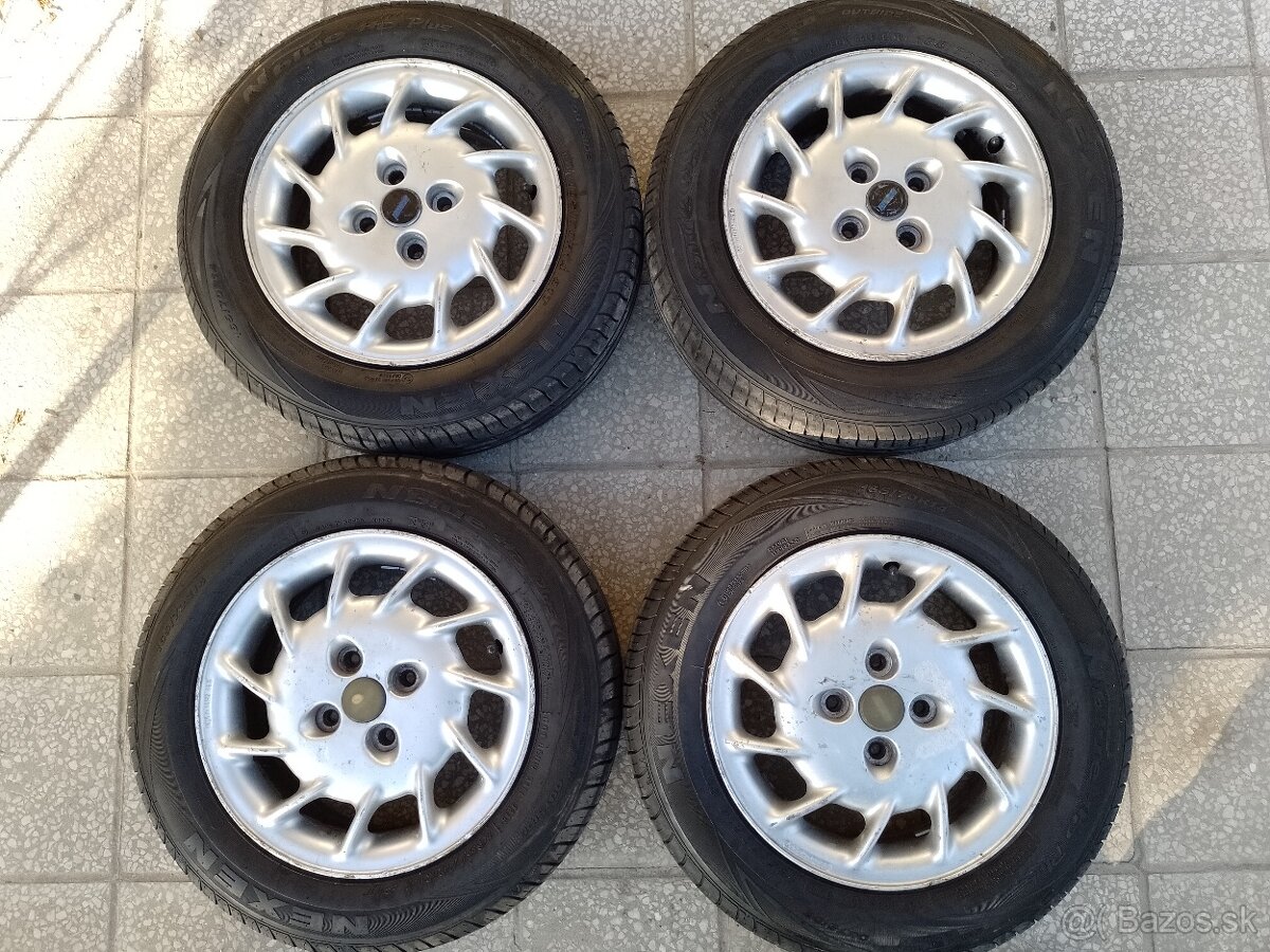 FIAT 14" 4x98 aludisky 5,5Jx14 ET 45,5 s pneu 165/70 Nexen
