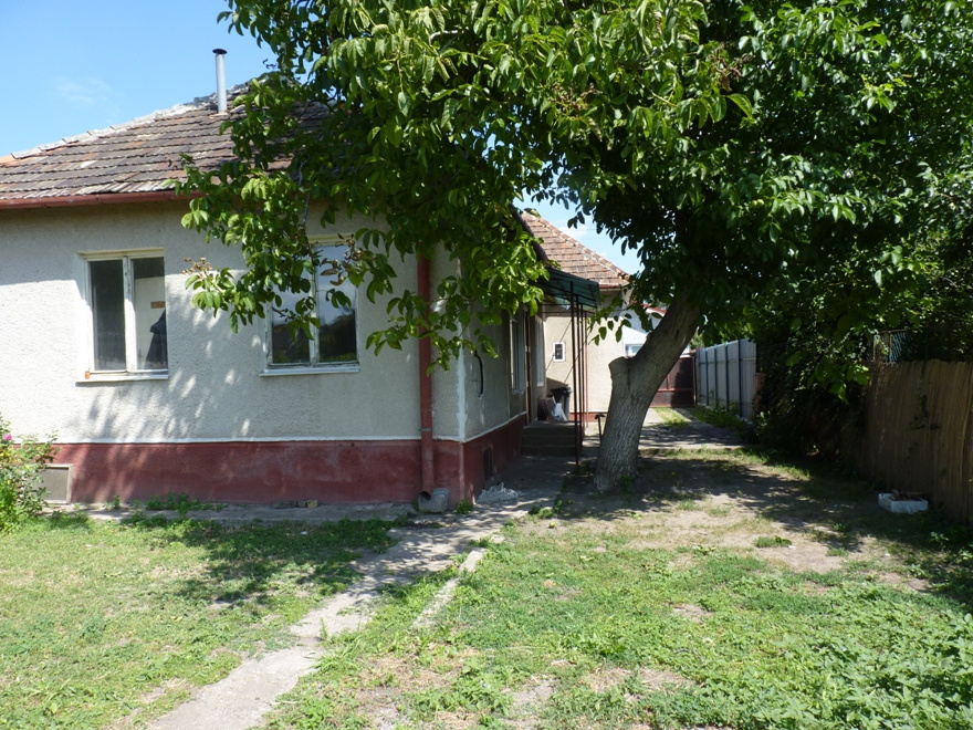 PREDAJ / výmena 5 izbový rodinný dom v meste Šurany.