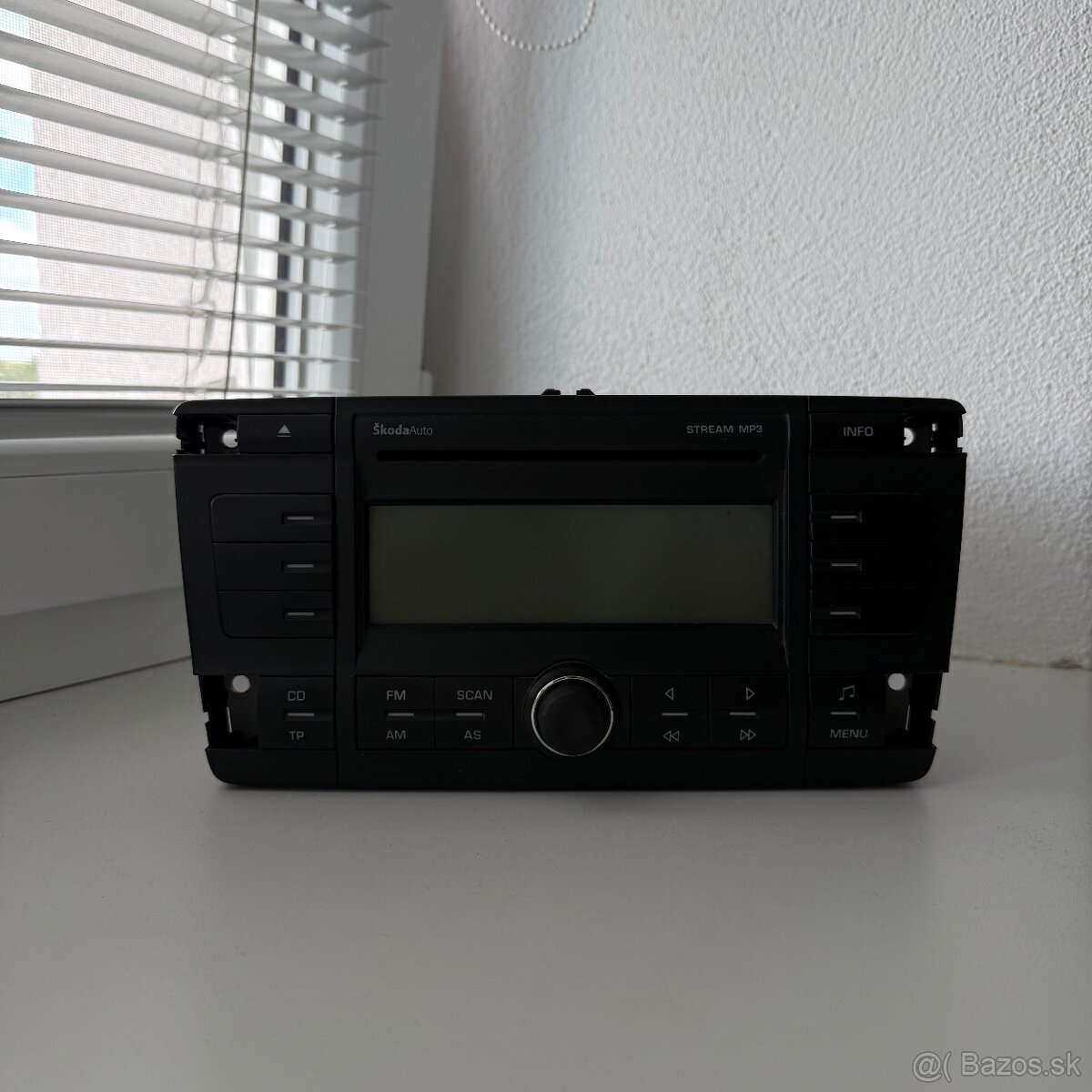 Škoda octavia 2 autoradio s kódom