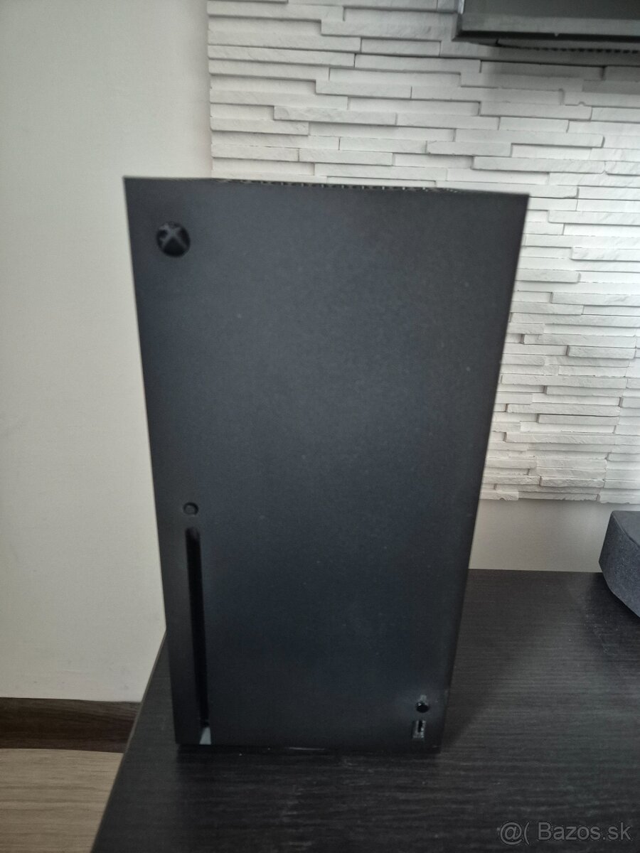 Na predaj X box series X