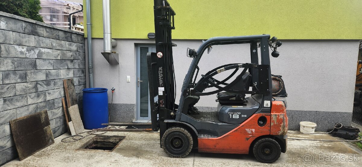 VZV Toyota 02-8FGF 18