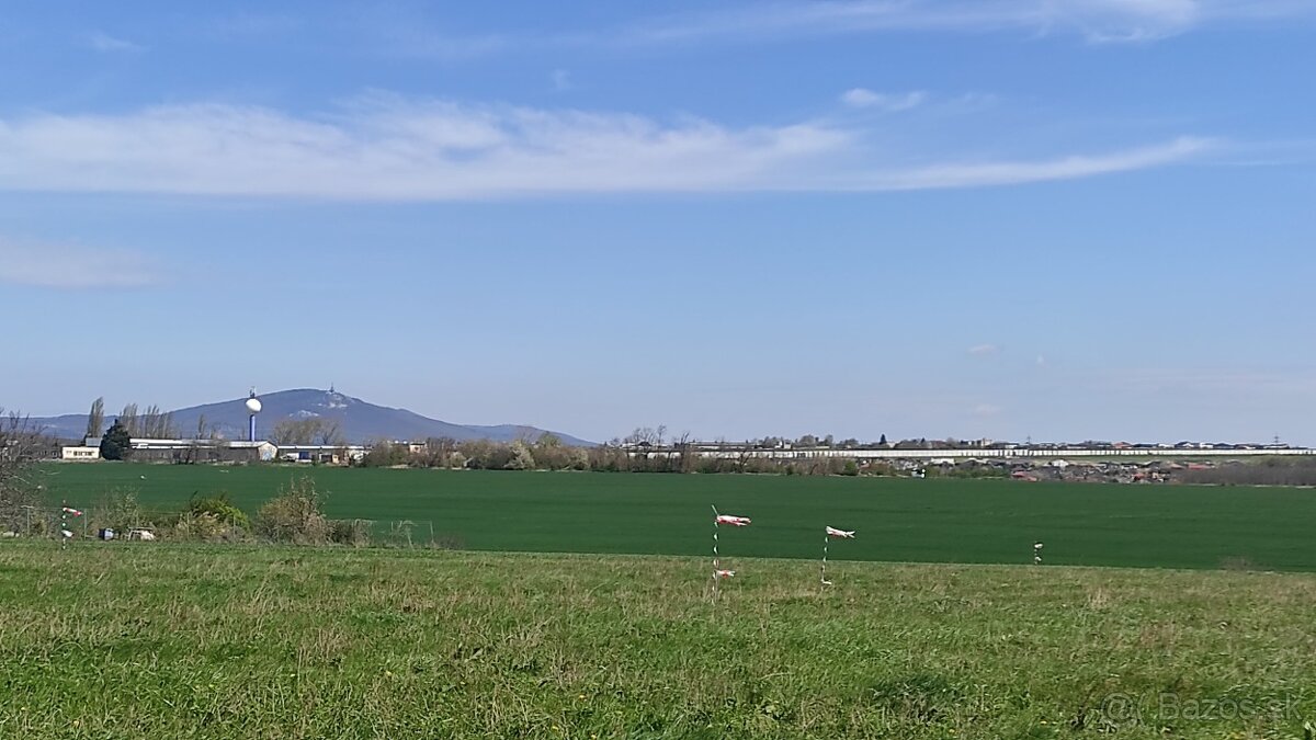 Na predaj stavebný pozemok Nitra - Párovské Háje