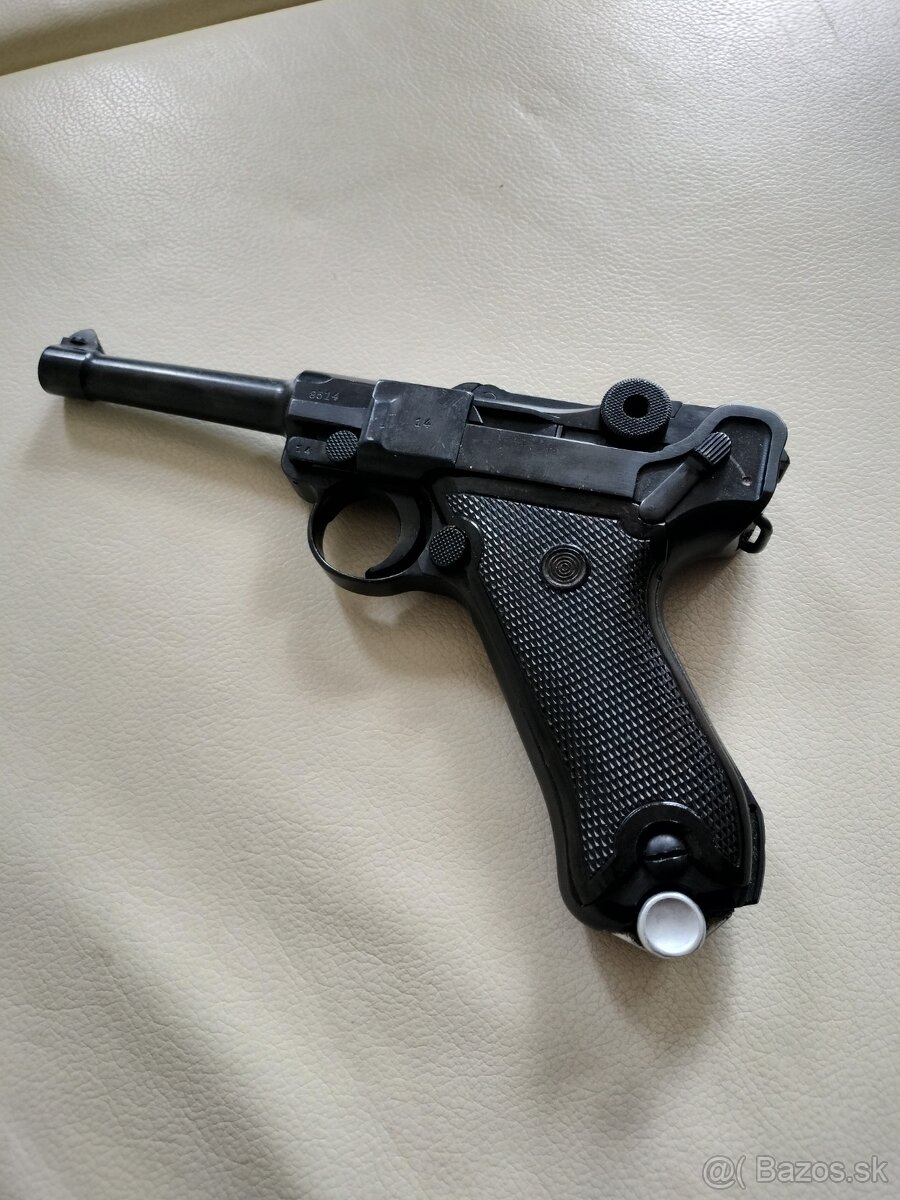 Pištoľ