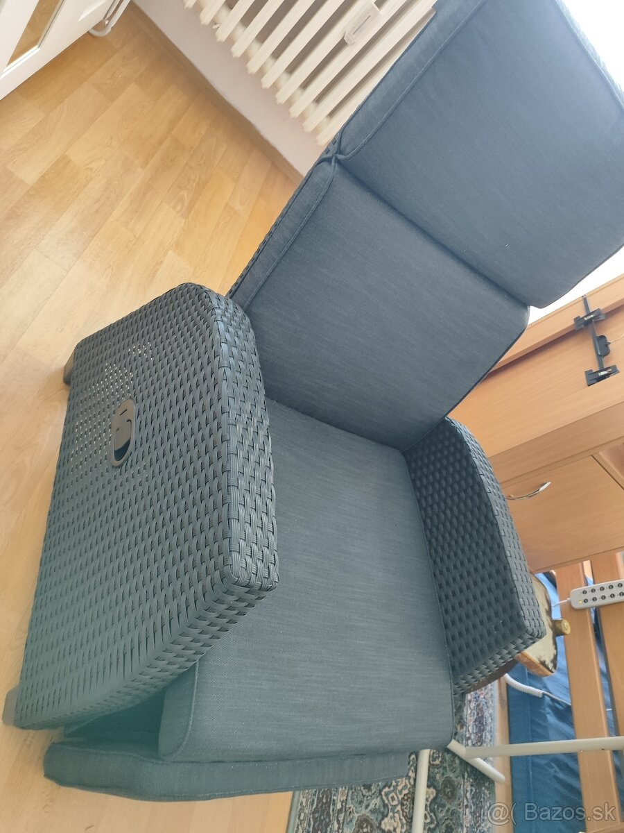 Polohovacie kreslo ako nové vhodné aj do bytu