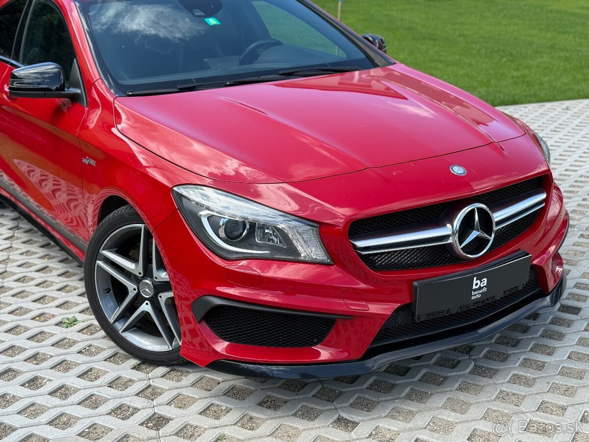 MERCEDES BENZ CLA 45 AMG 4MATIC - servisované vozidlo