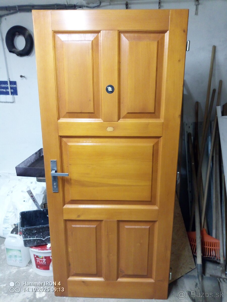 Vchodové dvere