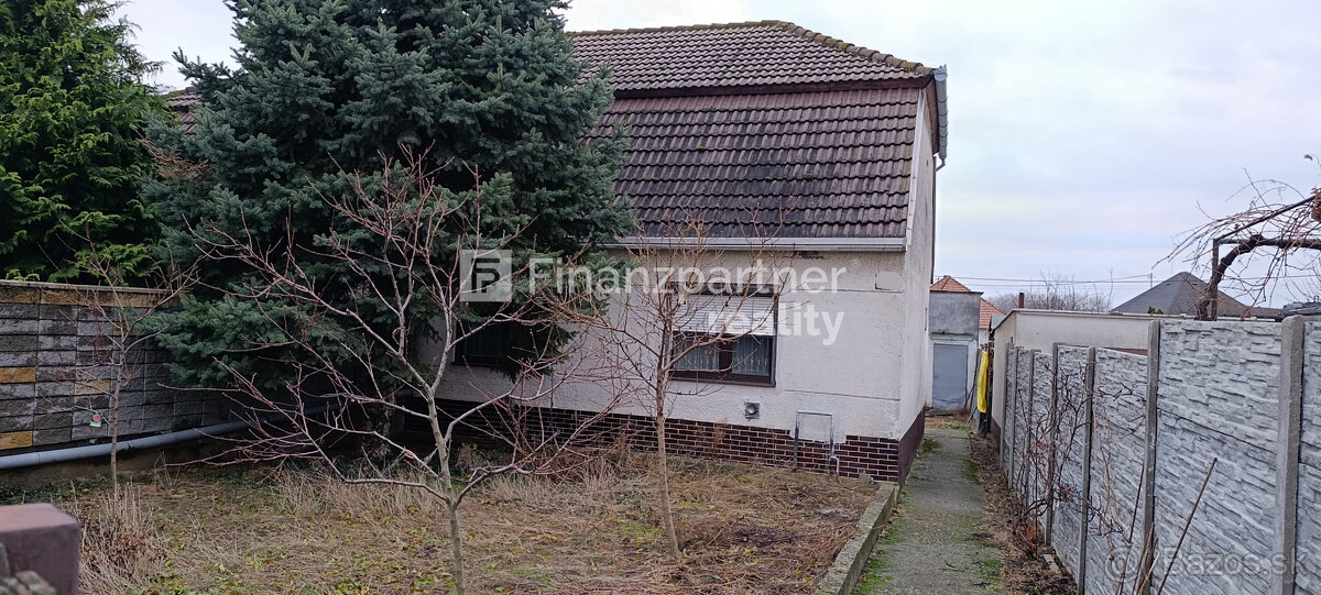 Exkluzívne dom Šoporňa na pozemku 5 árov okres Galanta